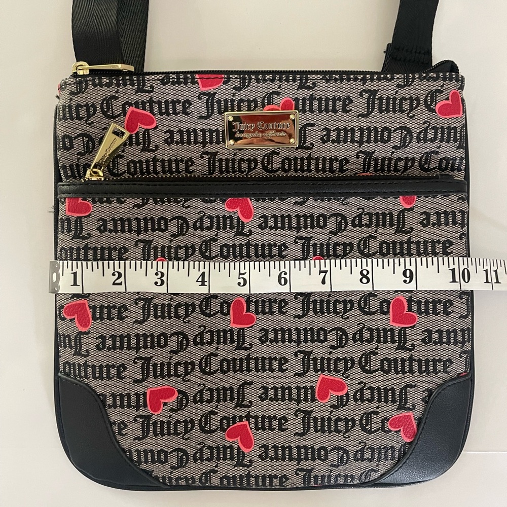 ❤️HEART PURSE BUY! ❤️. $14!!!! Heart Print Juicy Couture Satchel - Picture 5 of 10